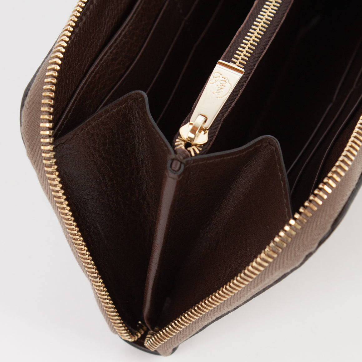P0967 PORTAFOGLIO LUNGO LD ZIP Col.Kaki