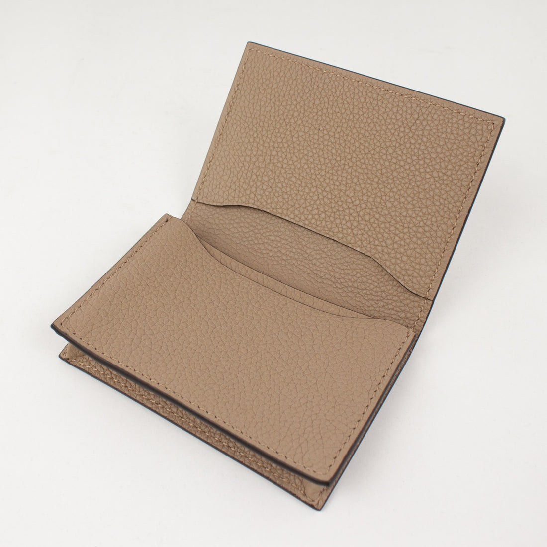 P1021 TG BUSINESS CARD CASE Col.Taupe