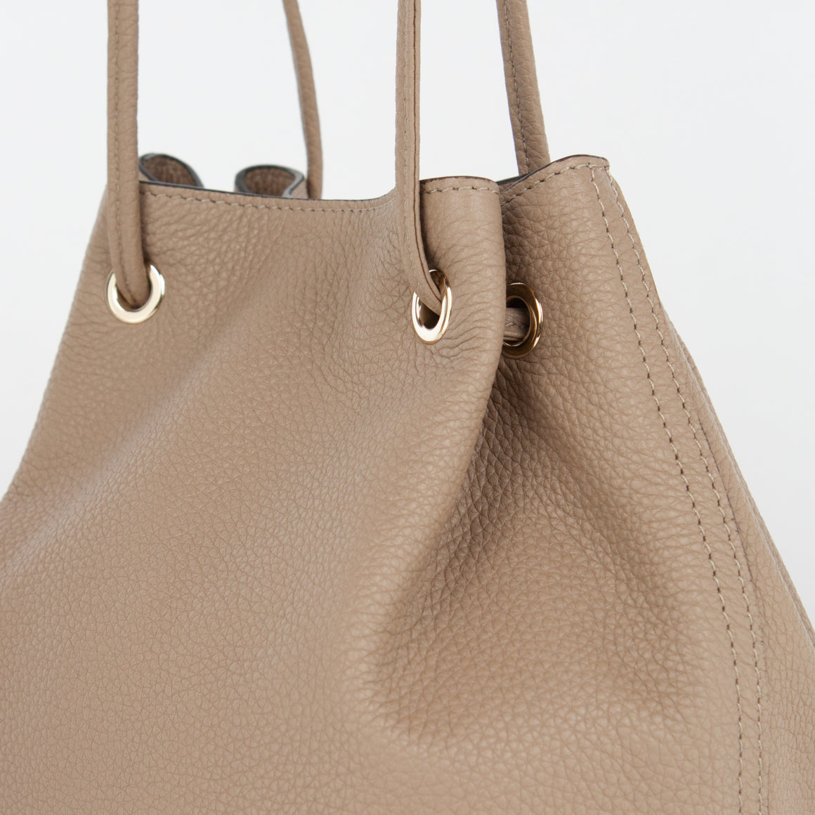 F1202 LD DRAWSTRING BAG-M Col.Taupe